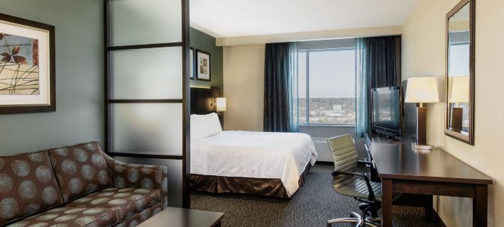 Holiday Inn SASKATOON DOWNTOWN by IHG Отели в г. Саскатун