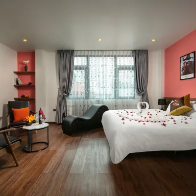 P-Link Hotel Hotels near Vietnam National Museum of Nature