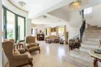 Villa Charianna Large Private Pool Walk to Beach Sea Views A C Wifi Car Not Required Eco-Frie - 1985