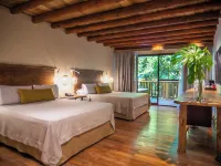 La Aldea de La Selva Lodge