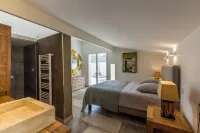 Casa Dina Hotels in Calvisson