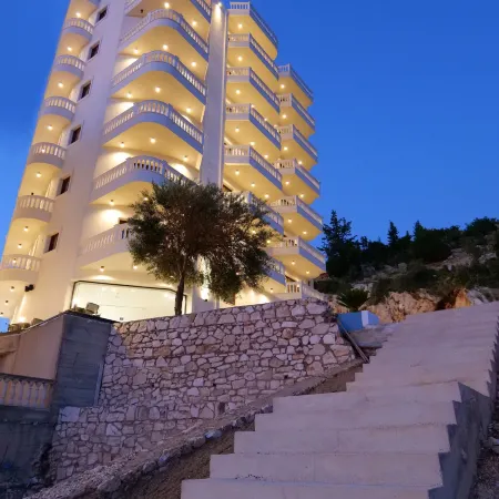 Sky Way Skk Luxury Apartments