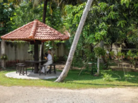 SurfBayVilla Hotels in Dikwella