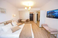 Tres Chic Studio - Victoria Avenue