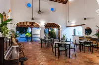 KARAKALI Boutique Hotel Hotels in Mompos