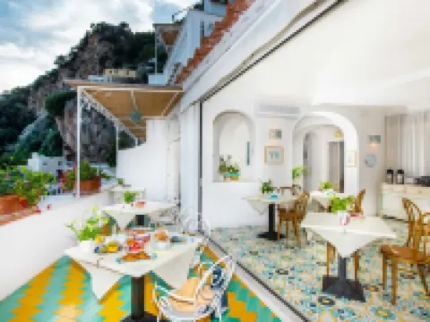 กาซากวาดาโญ โรงแรมในโพสิตาโน่