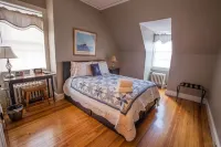 Crow's Nest Newport Hotel di 