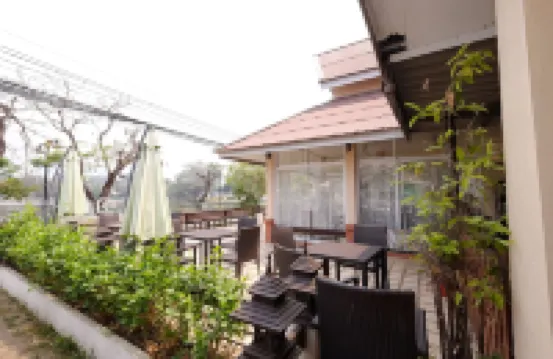 Piya Guesthouse Hotels near Chong Kum Temple
