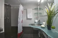 Comfortable Apartment at the Foot of the Odeon of Herodes Atticus