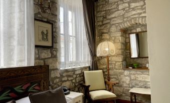 Urla Taş Konak Otel