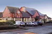 Premier Inn Livingston (M8, Jct3) Hotels in 