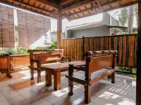 Mahkota Plengkung Hotel by ecommerceloka Hotels in Kalipuro