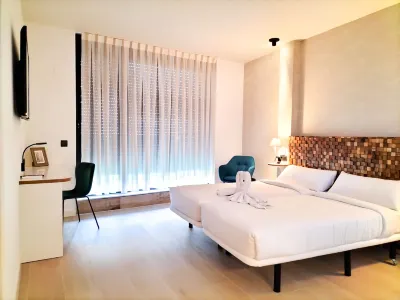 Far Home Bernabeu Hotel di 