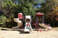 Cold Spring Plymouth Resort Hotels in Ashland