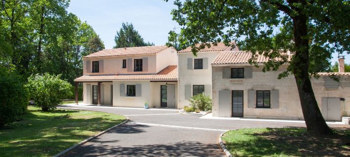 Le Clos des Lilas Hotel di Charente