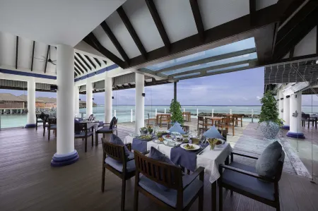 Varu by Atmosphere - Premium All Inclusive with Free Transfers Отели в г. Maaranfushi