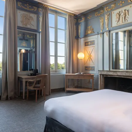 Hôtel Anne d'Anjou, the Originals Collection