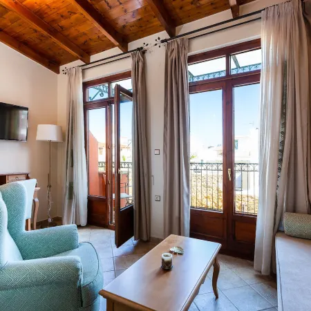 Phaedra Suites