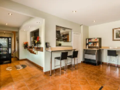 Olux Hotel-Motel-Suites Hoteles en Laval