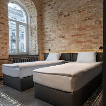 Globe Runner Hotel & Hostel Hotels near St. Michael's Golden-Domed Monastery