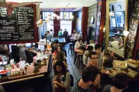The Flying Pig Downtown - sarapan
