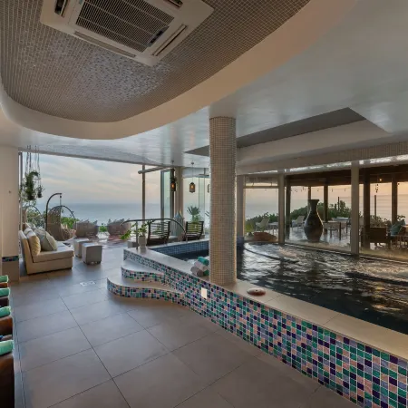 Views Boutique Hotel & Spa