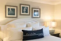 Dolphin Cove Hotels in Freeport