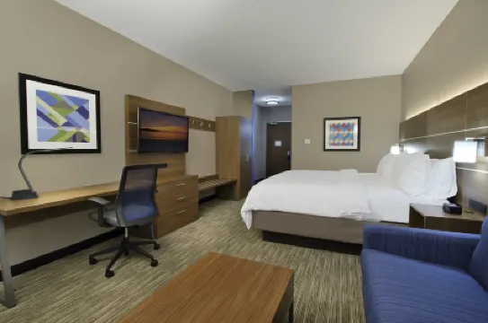 Holiday Inn Express & Suites DALLAS-FRISCO NW TOYOTA STDM by IHG
