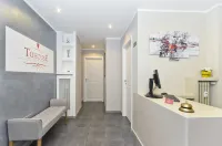 B&B Tohouse Deluxe