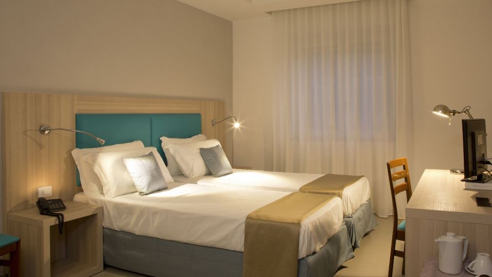 American Hotel