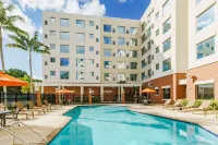 Hyatt House Fort Lauderdale Airport/Cruise Port - Swimmingpools
