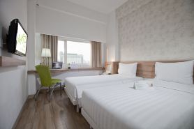 Whiz Hotel Cikini Jakarta