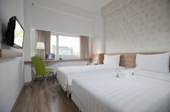 Whiz Hotel Cikini Jakarta Hotels near Stasiun Pasar Senen