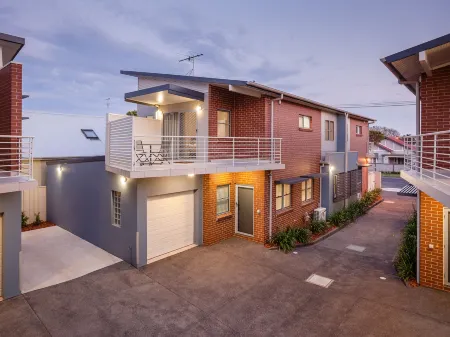 Hamilton on Everton Отели в г. Адамстаун