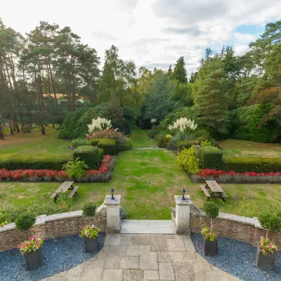 Gorse Hill Hotel Hotels near Woking Park