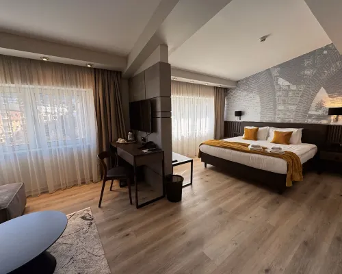 Queen's Hotel - Zebra Centre Hotels in Centar