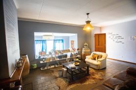 Kate's Nest Guesthouse & Backpackers