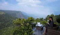Hills & Hues - Romantic