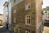 Goldene Traube - by Neugart - Parkplatz