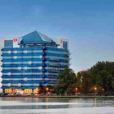 Ramada by Wyndham Constanta Hotel Exterior