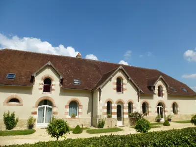Gite du Domaine de la Maison Neuve Hotels in Loches