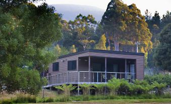 Tyenna River Cottages