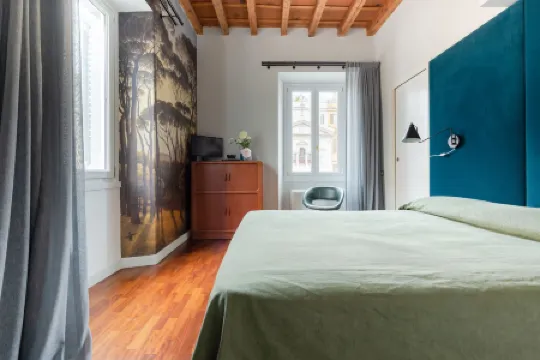 晚安競技場酒店