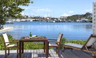 Coral Beach Club Villas & Marina