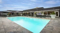 Novotel Reims Tinqueux - Pools
