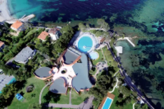 Hôtel Vacances Bleues Delcloy Hotels near Villa Ephrussi de Rothschild