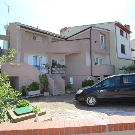 Apartments Eni