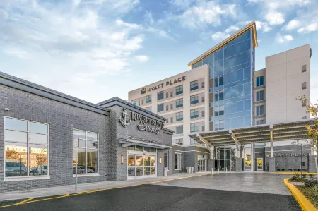 Hyatt Place Wilmington Riverfront Отели в г. Уилмингтон