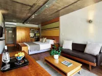 Hippo Boutique Hotel Hotels near Gardens