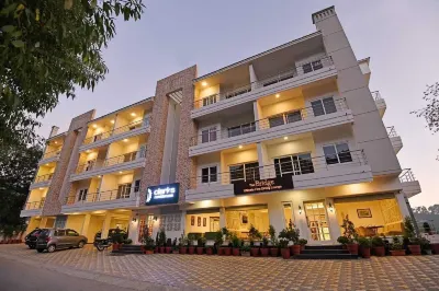 Clarks Residences Bhowali 나투레스케이프 가든 주변 호텔